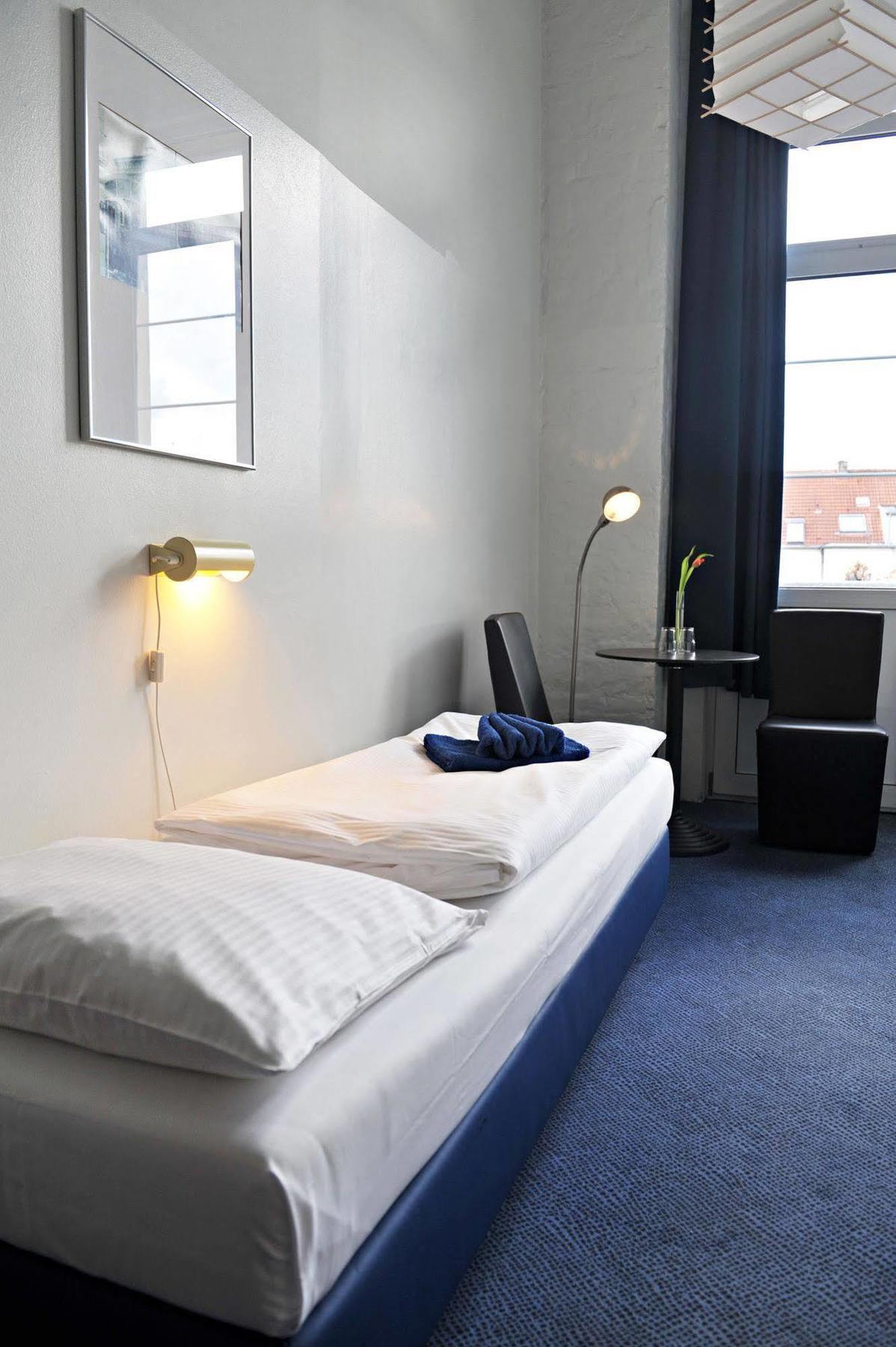 Hotel Transit Berlin Exterior photo